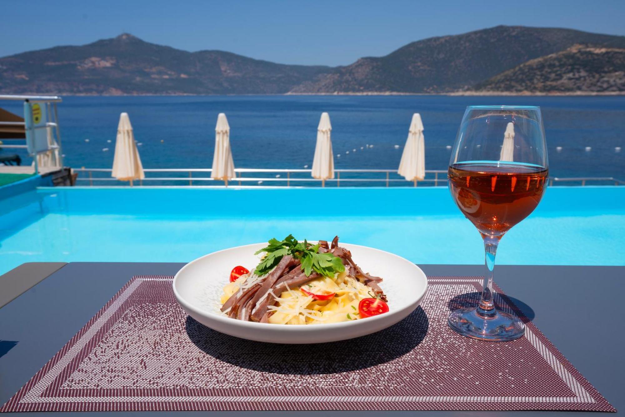 Greenbeach Hotel Калкан Экстерьер фото